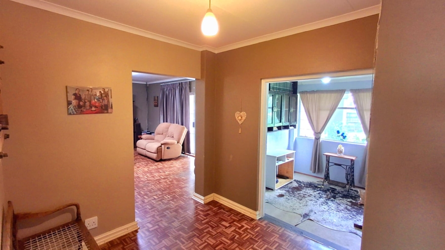 4 Bedroom Property for Sale in Vaalpark Free State